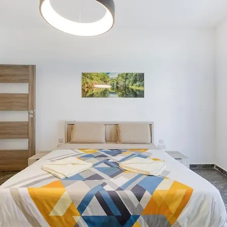 Lovely With Beautiful View With Communal Pool By 360 Estates 아파트 *