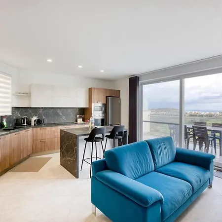 Lovely With Beautiful View With Communal Pool By 360 Estates 아파트