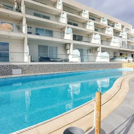 Lovely With Beautiful View With Communal Pool By 360 Estates