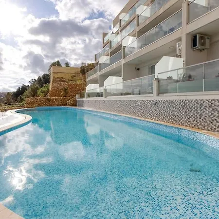 아파트 Lovely With Beautiful View With Communal Pool By 360 Estates *